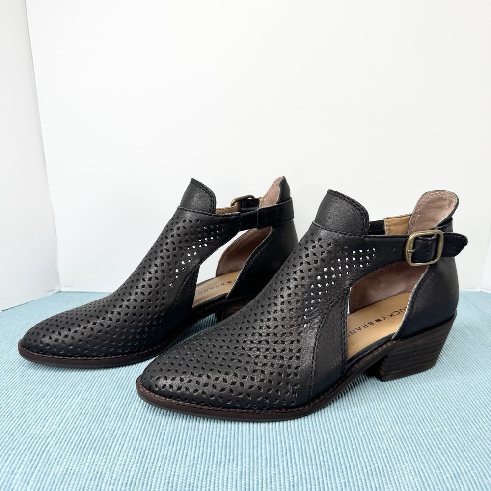 Lucky Brand Fillian Black Leather Perforated Ankle Boots Strappy Boho Size 7.5 - Picture 4 of 8